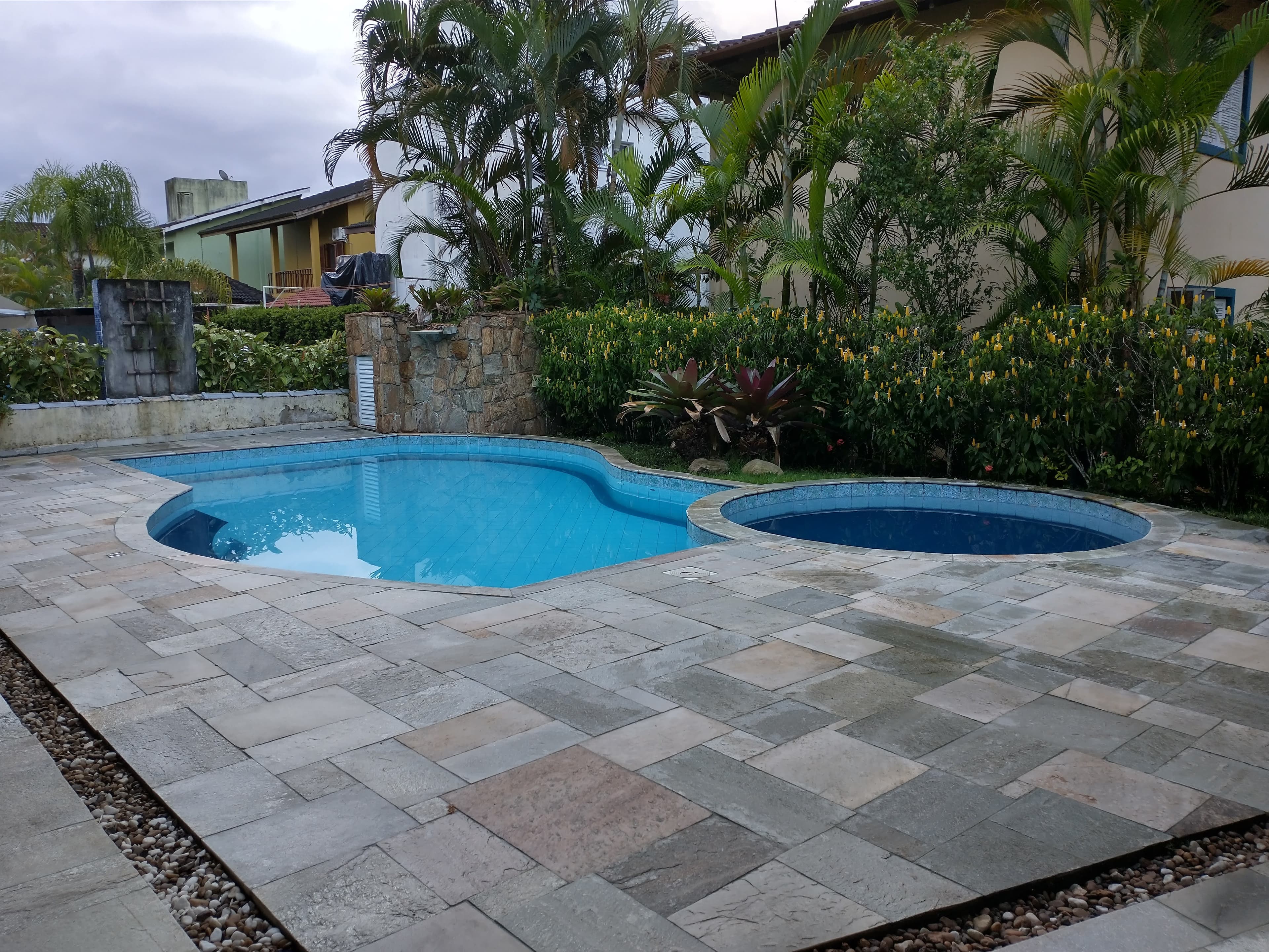 Sobrado com terreno grande - foto 20