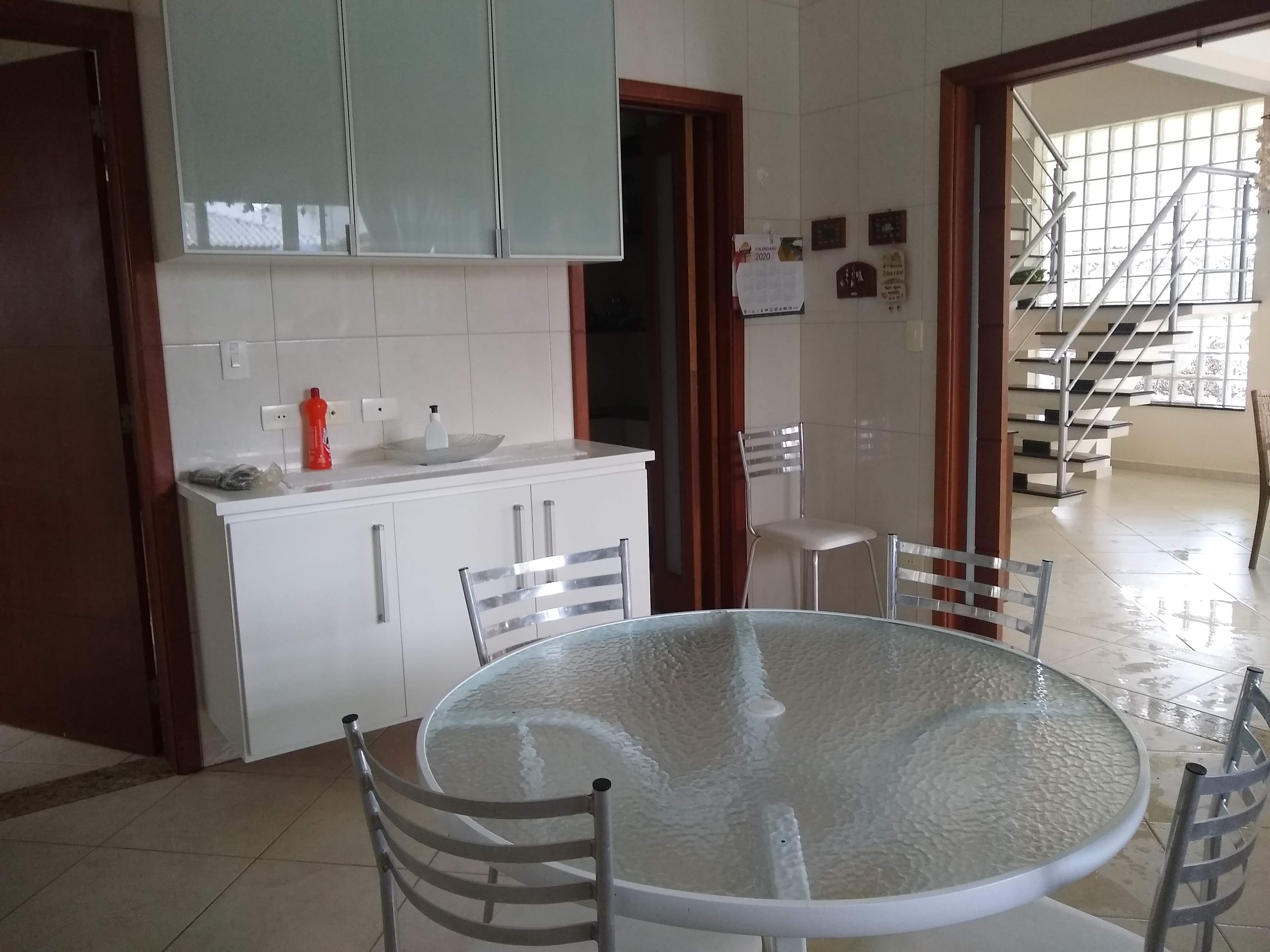 Sobrado com amplo gramado - foto 39